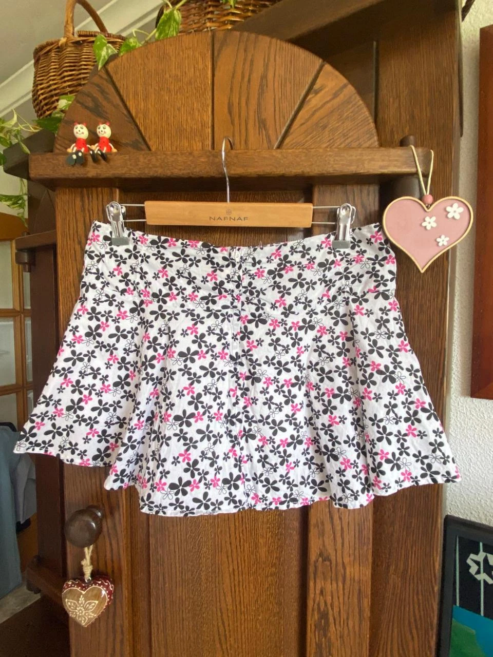 Minissaia evasé com estampa floral. Fishbone. Tamanho PP – photo 6